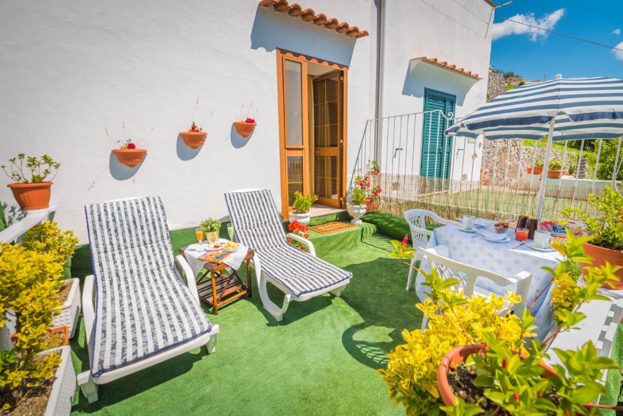 アマルフィCasa Enzo Con Vista Mareアパートメント エクステリア 写真