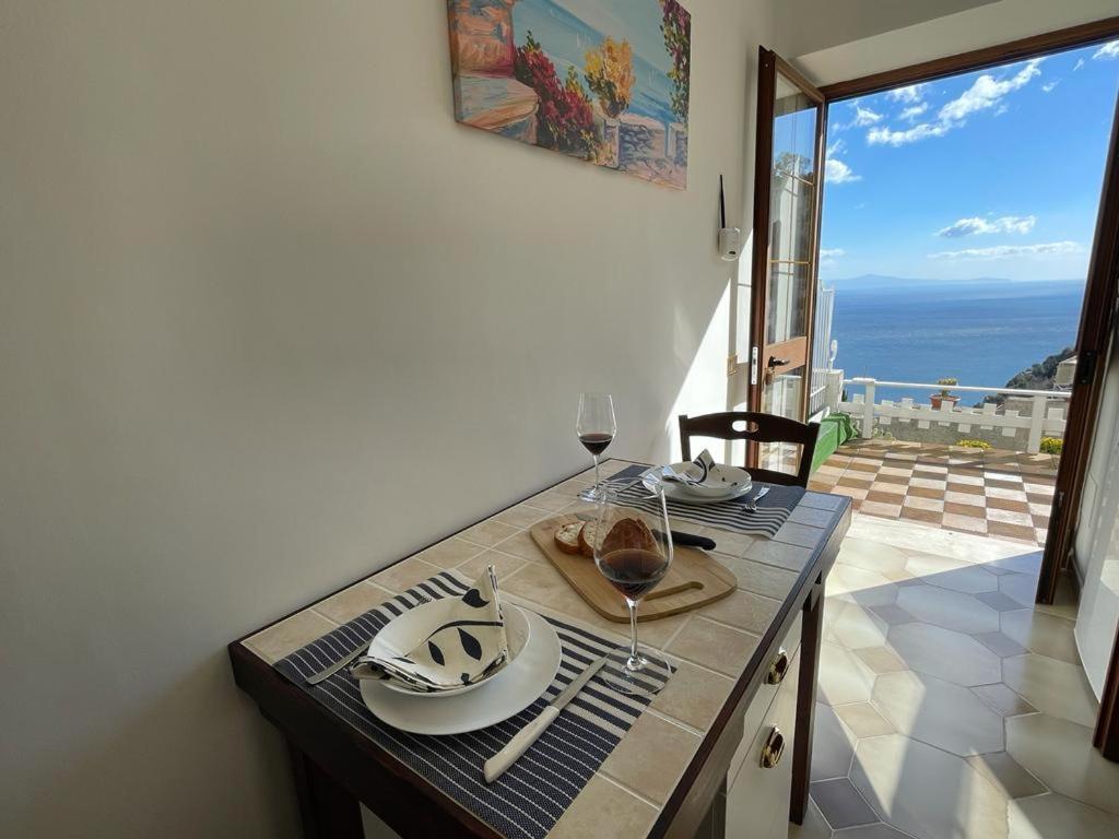 アマルフィCasa Enzo Con Vista Mareアパートメント エクステリア 写真